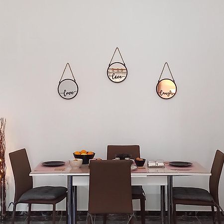Triζin Apartment Galatás Bagian luar foto