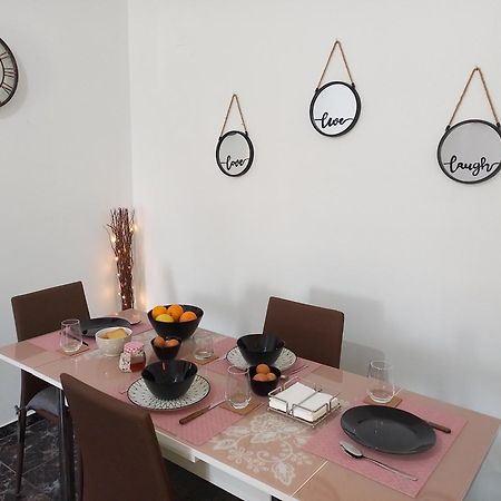 Triζin Apartment Galatás Bagian luar foto
