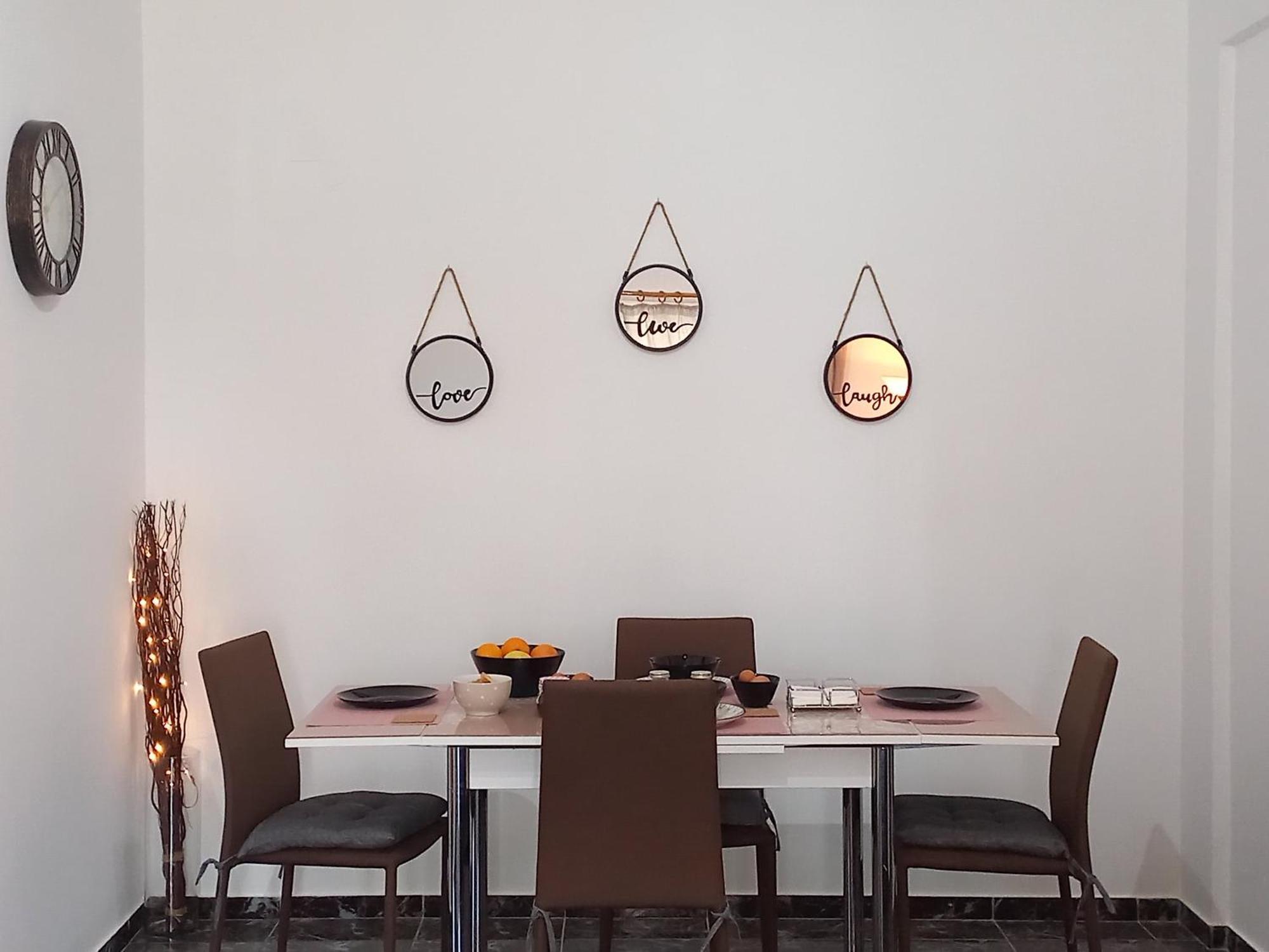 Triζin Apartment Galatás Bagian luar foto
