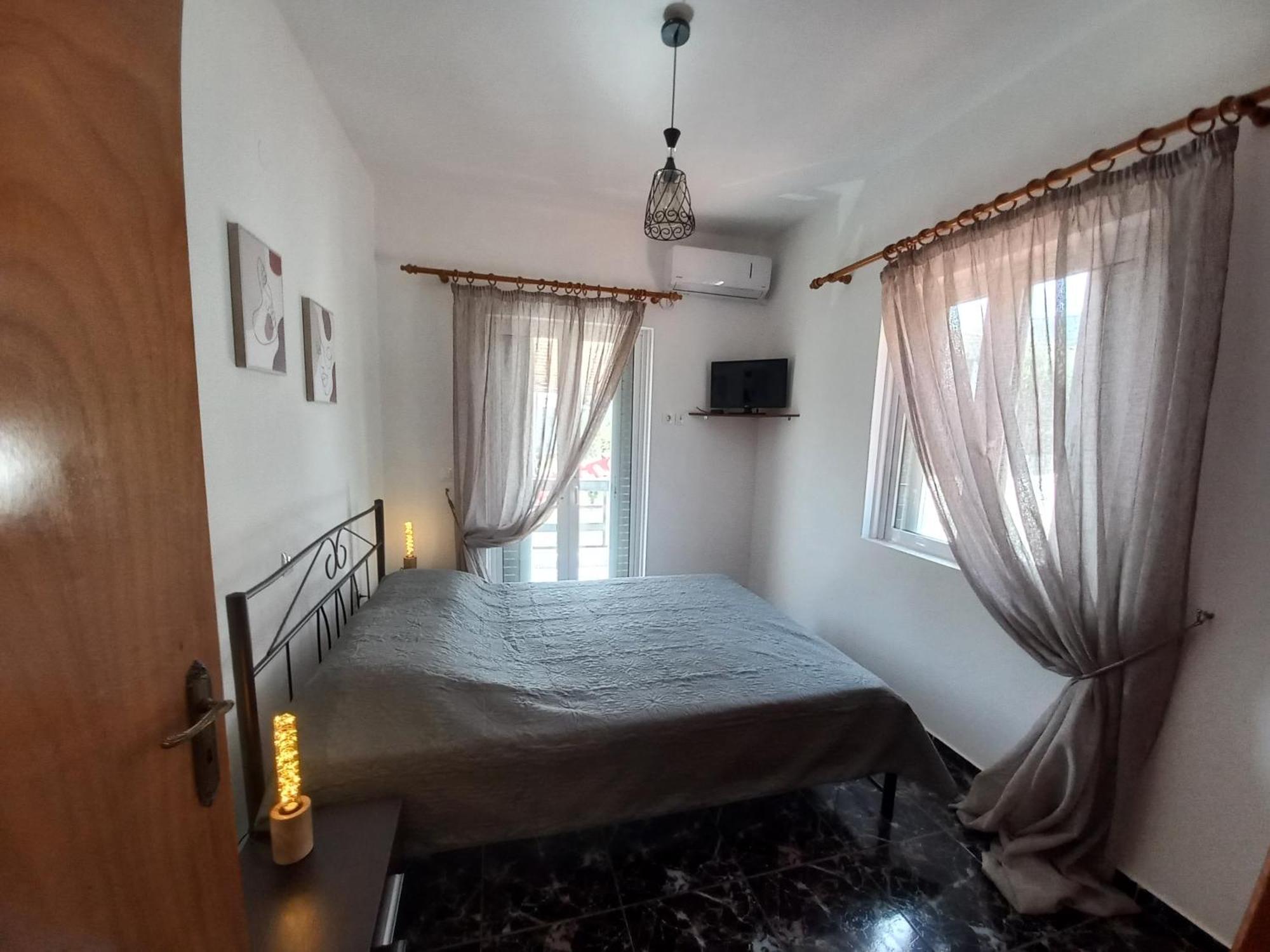 Triζin Apartment Galatás Bagian luar foto